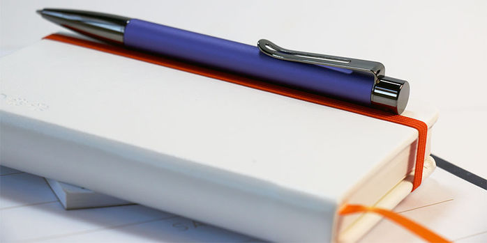  monteverde_ritma_special_edition_midnight_orchid_from_side
